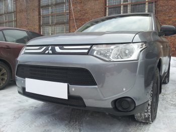 5 999 р. Защитная сетка в бампер (2 части, ячейка 3х7 мм) Alfeco Стандарт Mitsubishi Outlander GF дорестайлинг (2012-2014) (Чёрная)  с доставкой в г. Воронеж. Увеличить фотографию 2