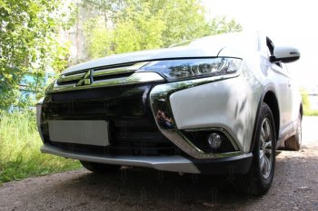 7 349 р. Защитная сетка в бампер (4 части, ячейка 3х7 мм) Alfeco Стандарт Mitsubishi Outlander GF 2-ой рестайлинг (2015-2018) (Чёрная)  с доставкой в г. Воронеж. Увеличить фотографию 2