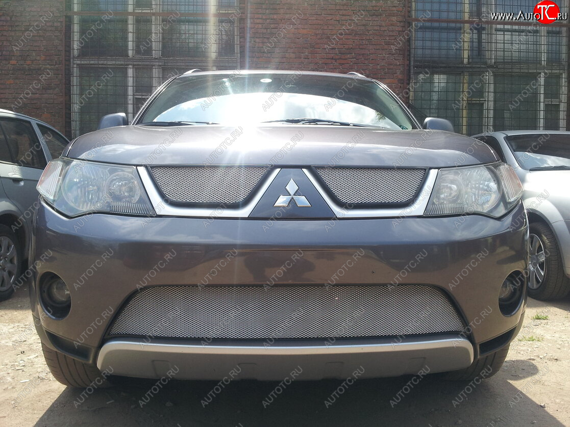 3 299 р. Защитная сетка в бампер (низ, ячейка 3х7 мм) Alfeco Стандарт Mitsubishi Outlander XL (CW)  дорестайлинг (2005-2009) (Хром)  с доставкой в г. Воронеж