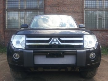 Защитная сетка в бампер (низ, ячейка 3х7 мм) Стрелка11 Стандарт Mitsubishi Pajero 4 V80 дорестайлинг (2006-2011) (Хром)