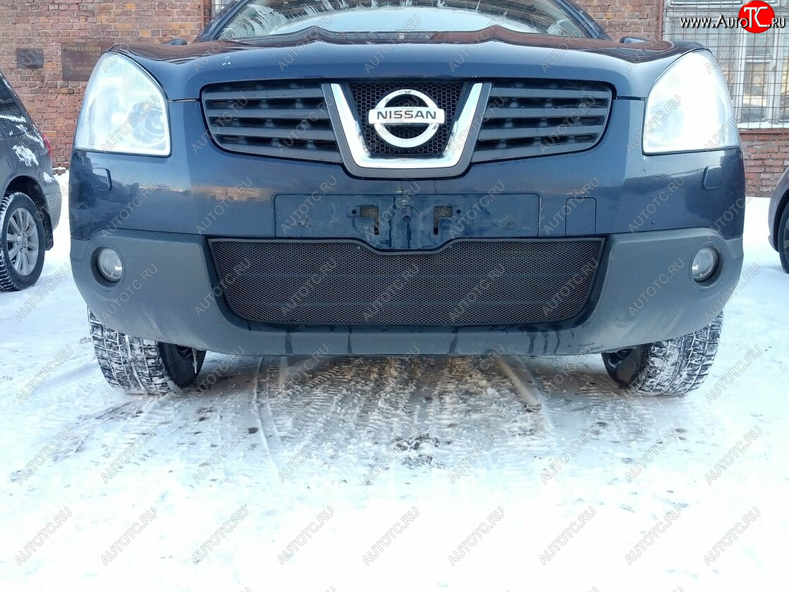 2 999 р. Защитная сетка в бампер (низ, ячейка 3х7 мм) Стрелка11 Стандарт Nissan Qashqai 1 дорестайлинг (2007-2010) (Чёрная)  с доставкой в г. Воронеж