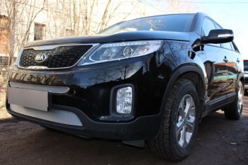 4 299 р. Защитная сетка в бампер (середина, ячейка 4х10 мм) Alfeco Премиум KIA Sorento XM рестайлинг (2012-2015) (Хром)  с доставкой в г. Воронеж. Увеличить фотографию 2