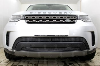 Защитная сетка в бампер (низ, 3 части, ячейка 4х10 мм) Alfeco Премиум Land Rover Discovery 5 L462 (2016-2025) (Чёрная)