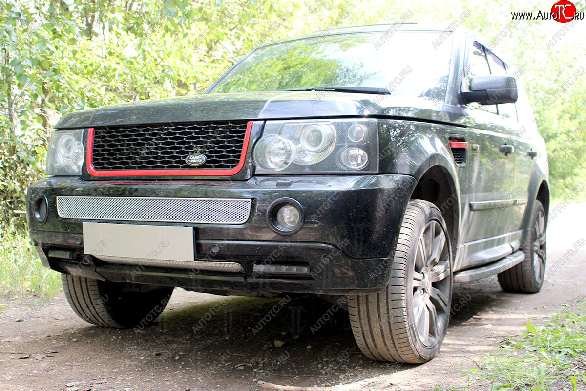 4 649 р. Защитная сетка в бампер (низ, ячейка 4х10 мм) Alfeco Премиум  Land Rover Range Rover Sport  1 L320 (2005-2009) дорестайлинг (Хром)  с доставкой в г. Воронеж