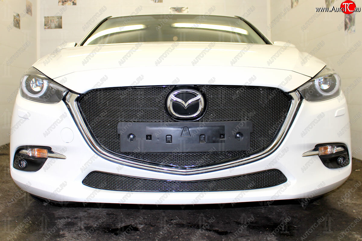 3 899 р. Защитная сетка в бампер (низ, ячейка 4х10 мм) Alfeco Премиум Mazda 3/Axela BM рестайлинг седан (2016-2019) (Чёрная)  с доставкой в г. Воронеж