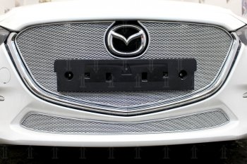 3 899 р. Защитная сетка в бампер (низ, ячейка 4х10 мм) Alfeco Премиум Mazda 3/Axela BM рестайлинг седан (2016-2019) (Хром)  с доставкой в г. Воронеж. Увеличить фотографию 2