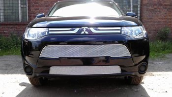 4 299 р. Защитная сетка в бампер (верх, ячейка 3х7 мм) Alfeco Стандарт Mitsubishi Outlander GF дорестайлинг (2012-2014) (Хром)  с доставкой в г. Воронеж. Увеличить фотографию 1