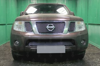 Защитная сетка в бампер (низ, ячейка 4х10 мм) Стрелка11 Премиум Nissan Navara 2 D40 рестайлинг (2010-2016) (Чёрная)