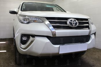 5 199 р. Защитная сетка в бампер (низ, ячейка 4х10 мм) Стрелка11 Премиум  Toyota Fortuner  AN160 (2015-2020) дорестайлинг (Чёрная)  с доставкой в г. Воронеж. Увеличить фотографию 3