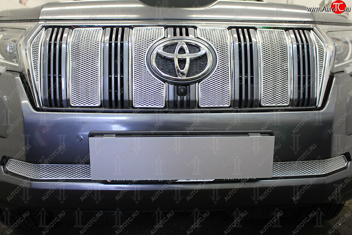 4 549 р. Защитная сетка в бампер (низ, ячейка 4х10 мм) Стрелка11 Премиум Toyota Land Cruiser Prado J150 3-ий рестайлинг (2020-2025) (Хром)  с доставкой в г. Воронеж