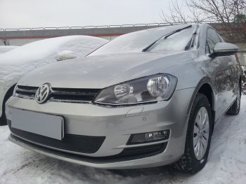 4 299 р. Защитная сетка в бампер (низ, ячейка 4х10 мм) Стрелка11 Премиум Volkswagen Golf 7 рестайлинг, хэтчбэк 5 дв. (2017-2020) (Чёрная)  с доставкой в г. Воронеж. Увеличить фотографию 3