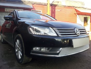 4 299 р. Защитная сетка в бампер (низ, ячейка 4х10 мм) Стрелка11 Премиум Volkswagen Passat B7 универсал (2010-2015) (Хром)  с доставкой в г. Воронеж. Увеличить фотографию 3