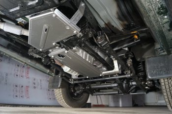 2 999 р. Защита раздаточной коробки (алюминий) 4мм (не устанавливается без защиты ZKTCC00489)  zktcc00488   с доставкой в г. Воронеж. Увеличить фотографию 1