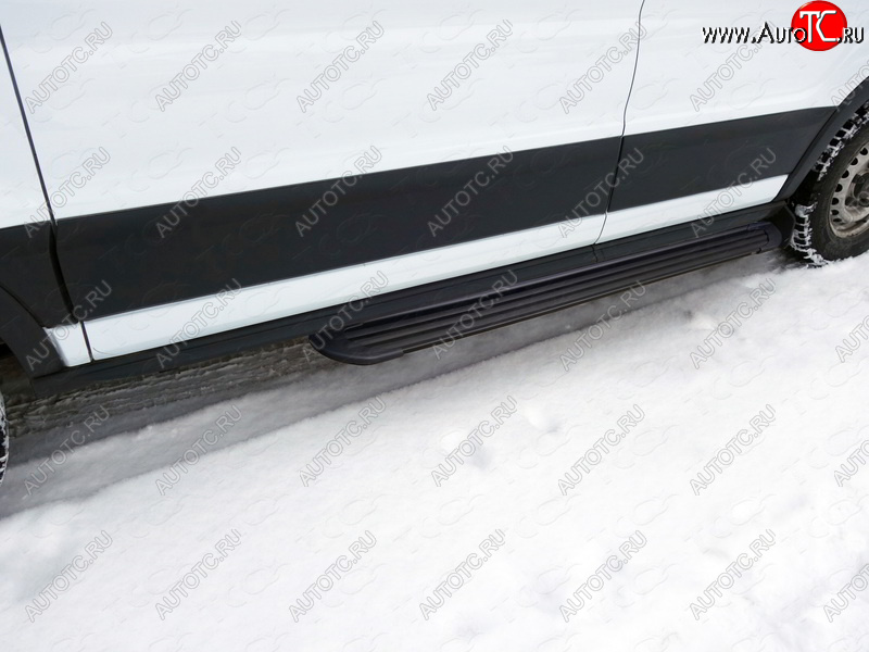 10 999 р. Порог правый алюминиевый Slim Line Black, ТСС Тюнинг  Ford Transit Connect (2013-2018) (Slim Line Black )  с доставкой в г. Воронеж