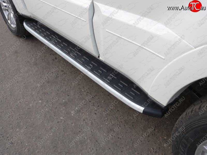 20 599 р. Пороги алюминиевые с пластиковой накладкой ТСС Тюнинг Mitsubishi Pajero 4 V90 2-ой рестайлинг (2014-2020) (серые)  с доставкой в г. Воронеж