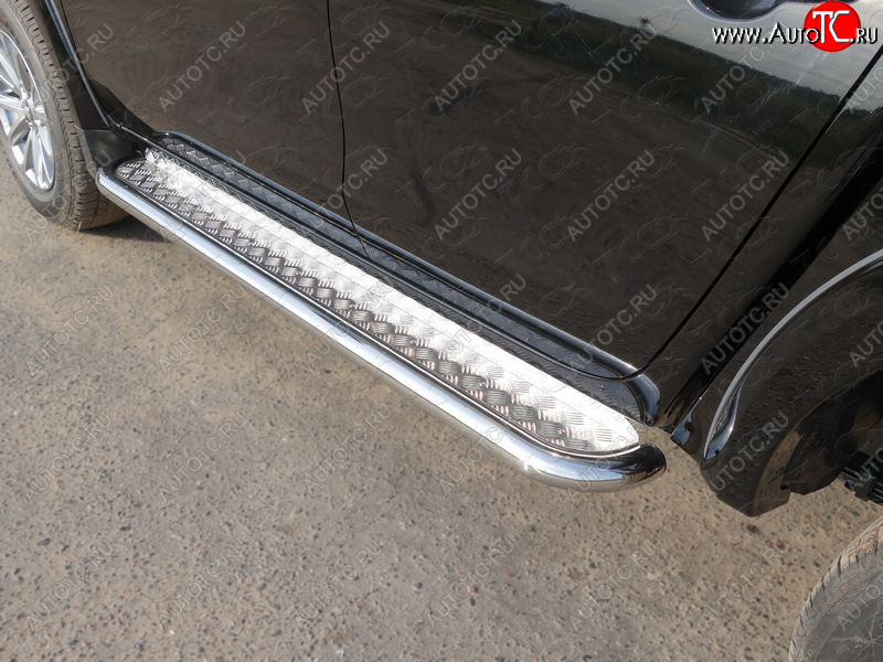 34 799 р. Пороги с площадкой 60,3 мм ТСС Тюнинг Mitsubishi L200 5 KK,KL рестайлинг (2018-2022) (серые)  с доставкой в г. Воронеж