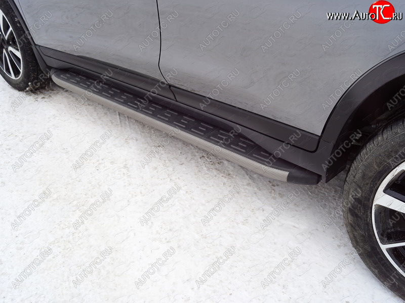 21 999 р. Пороги алюминиевые с пластиковой накладкой, ТСС Тюнинг  Nissan X-trail  3 T32 (2017-2022) рестайлинг (карбон серые)  с доставкой в г. Воронеж
