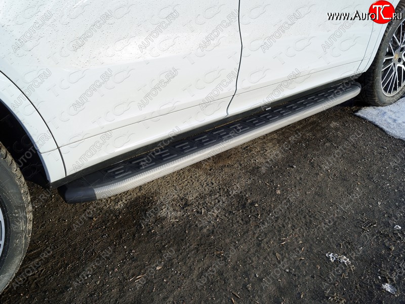 21 999 р. Пороги алюминиевые с пластиковой накладкой ТСС Тюнинг  Porsche Cayenne  PO536 (2018-2025) (карбон серые)  с доставкой в г. Воронеж