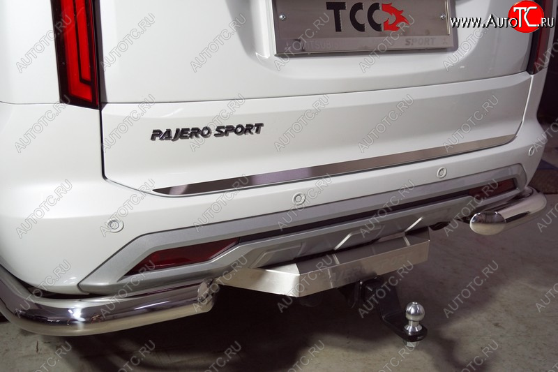 2 599 р. Накладка на заднюю дверь, ТСС Тюнинг  Mitsubishi Pajero Sport  QF (2019-2022) рестайлинг (лист шлифованный)  с доставкой в г. Воронеж
