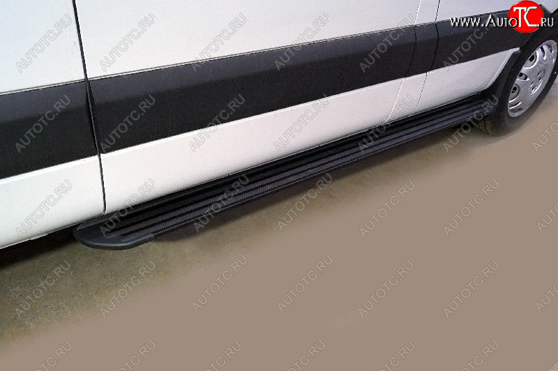 17 649 р. Порог правый алюминиевый Slim line ТСС Тюнинг  Sollers Atlant (2022-2025) автобус (Black)  с доставкой в г. Воронеж