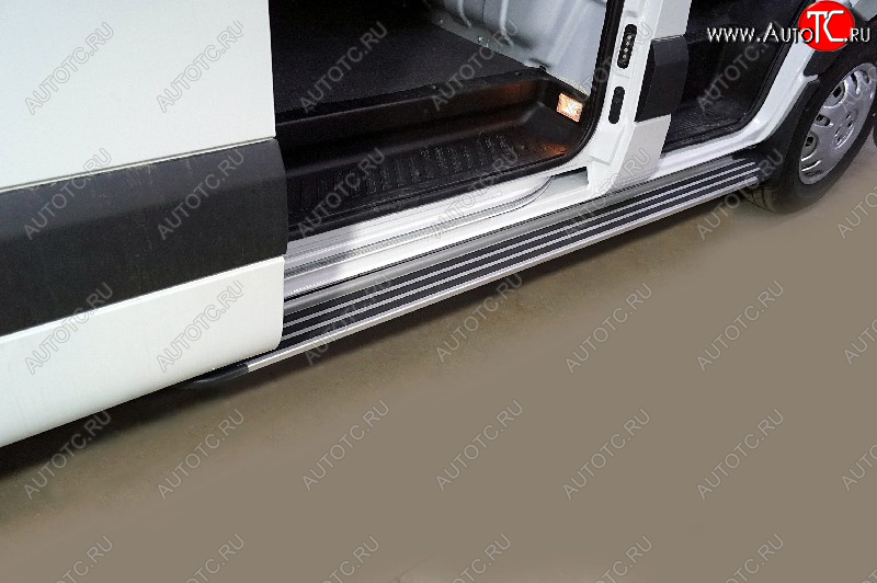 16 549 р. Порог правый алюминиевый Slim line, ТСС Тюнинг Sollers Atlant автобус (2022-2025) (Silver)  с доставкой в г. Воронеж