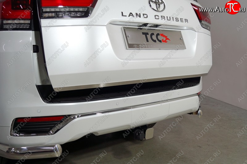 3 689 р. Накладка на заднюю дверь, ТСС Тюнинг  Toyota Land Cruiser  J300 (2021-2025) дорестайлинг (Лист шлифованный)  с доставкой в г. Воронеж