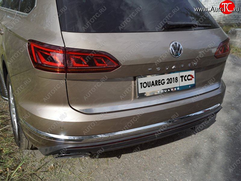 2 999 р. Накладка на заднюю дверь, ТСС Тюнинг  Volkswagen Touareg  3 CR (2018-2022) дорестайлинг (Лист шлифованный)  с доставкой в г. Воронеж