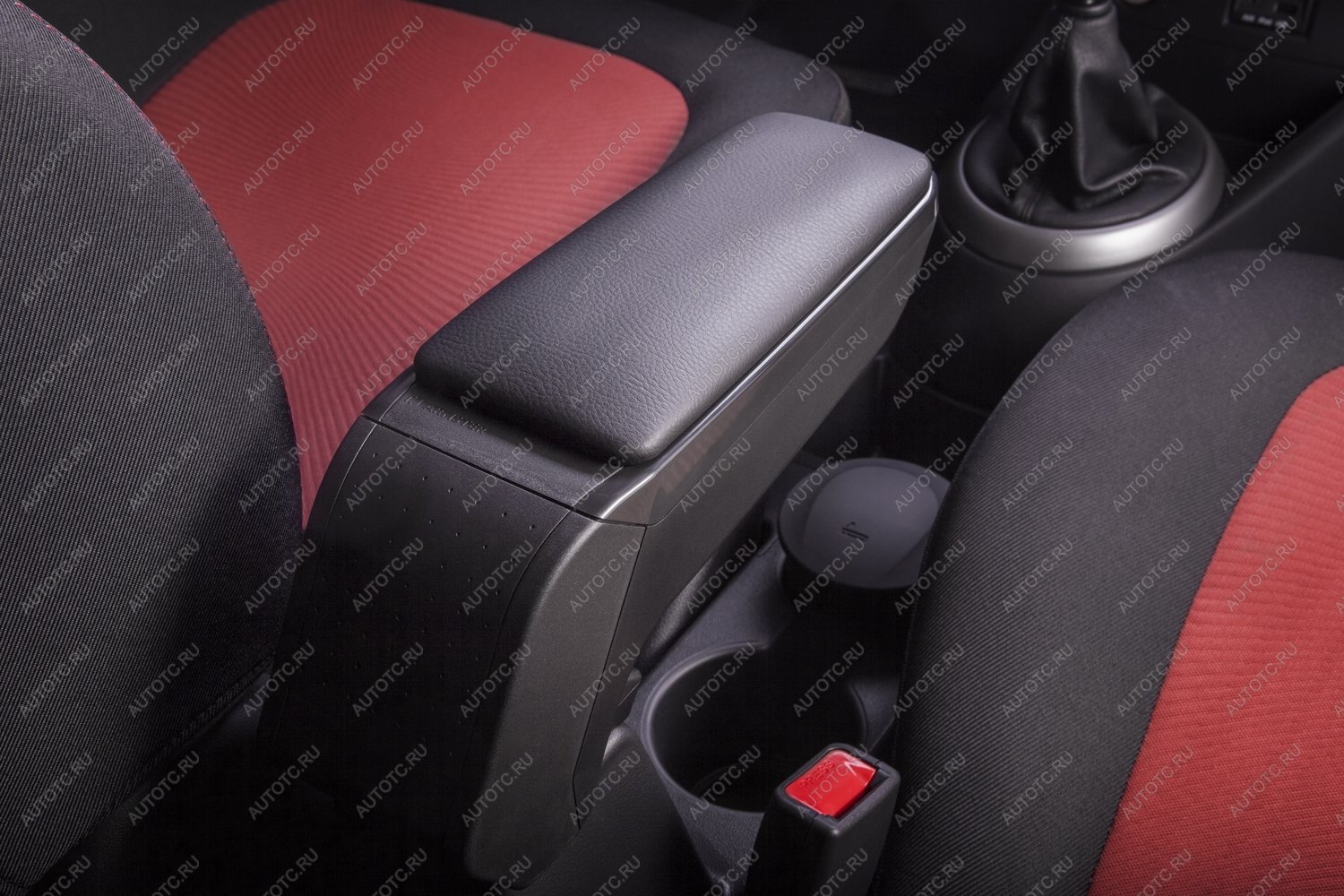 2 099 р. Подлокотник ARMSTER S для FORD Focus III 2015-2017  Форд Фокус Armster v00827  с доставкой в г. Воронеж