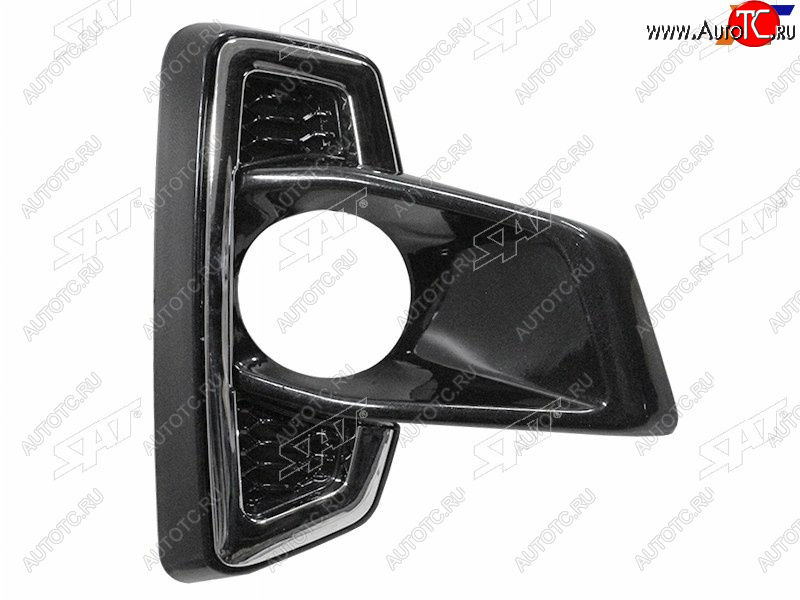 1 339 р. Правая оправа ПТФ SAT  Toyota Hilux  AN120 (2017-2020) 1-ый рестайлинг  с доставкой в г. Воронеж
