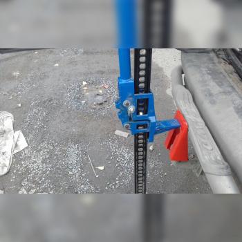1 559 р. Кронштейн подъема домкратом за фаркоп, Tplus Tplus t014045  с доставкой в г. Воронеж. Увеличить фотографию 2