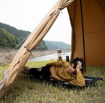 9 299 р. Раскладушка Naturehike XJC05, 190х65х15 см, до 150 кг, черная Naturehike nh20jj001-bl  с доставкой в г. Воронеж. Увеличить фотографию 6