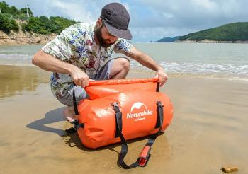 7 199 р. Гермосумка Naturehike 90 л ПВХ (красная) Naturehike nh20fsb03-r90l  с доставкой в г. Воронеж. Увеличить фотографию 7