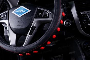 529 р. Оплётка на руль (37-39см BLW-011 кож/зам+карбон ) Автопилот   (черный/красный)  с доставкой в г. Воронеж. Увеличить фотографию 2