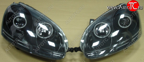 29 399 р. GOLF {JETTA 05-10} ФАРА Л+П (КОМПЛЕКТ) ТЮНИНГ ЛИНЗОВАН С СВЕТЯЩ ОБОДК ДИОД С РЕГ.МОТОР (EAGLE EYES) ВНУТРИ ЧЕРН EAGLE EYES vwglf04-007b-n  с доставкой в г. Воронеж