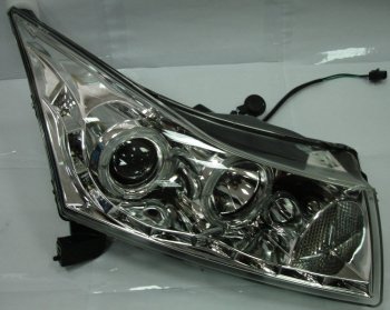 30 949 р. CRUZE ФАРА Л+П (КОМПЛЕКТ) ТЮНИНГ ЛИНЗОВАН (DEVIL EYES) С СВЕТЯЩ ОБОДК БЕЗ КОРРЕКТОР (EAGLE EYES) ВНУТРИ ХРОМ EAGLE EYES cvcrz09-001h-n  с доставкой в г. Воронеж. Увеличить фотографию 1
