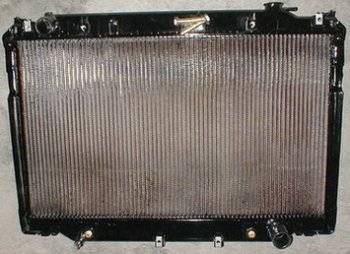 14 499 р. LANDCRUISER РАДИАТОР ОХЛАЖДЕН AT 4.5 (2 ряд) BODYPARTS tylan92-912  с доставкой в г. Воронеж. Увеличить фотографию 1