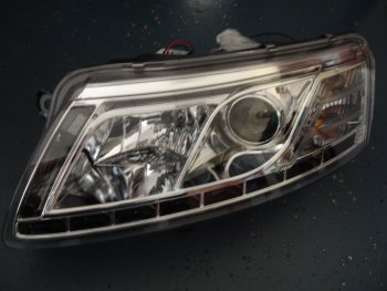 46 949 р. AUDI A6 {с DRL (дневн. ходов огни)} ФАРА Л+П (КОМПЛЕКТ) ТЮНИНГ (DEVIL EYES) (КСЕНОН) ЛИНЗОВАН (SONAR) ВНУТРИ ХРОМ SONAR ai0a604-003h-n  с доставкой в г. Воронеж. Увеличить фотографию 1