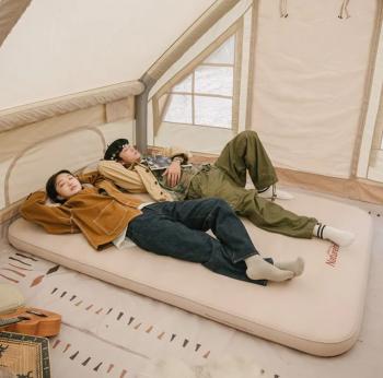28 229 р. Коврик самонадувающийся Naturehike C10, двойной 200х132х10 cм, бежевый  nh20fcd08-c10dp  с доставкой в г. Воронеж. Увеличить фотографию 10