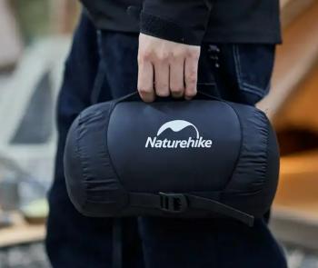 1 099 р. Мешок компрессионный Naturehike, черный, размер M  cnh22sd002-m  с доставкой в г. Воронеж. Увеличить фотографию 7