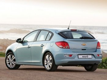 2 989 р. Задняя левая ремонтная арка AUTOFERRUM  Chevrolet Cruze  J305 (2009-2015) хэтчбек дорестайлинг, хэтчбек рестайлинг (Холоднокатаная сталь 0,8 мм)  с доставкой в г. Воронеж. Увеличить фотографию 1