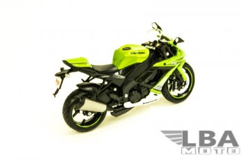 1 599 р. Модель мотоцикла Kawasaki Ninja ZX-10R Зеленого цвета масштаб 112  пм-00002213  с доставкой в г. Воронеж. Увеличить фотографию 1