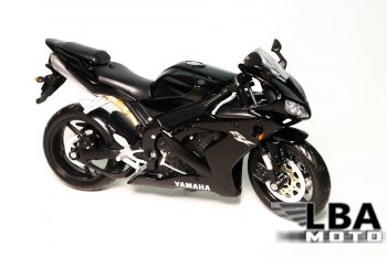 1 599 р. Модель мотоцикла Yamaha YZF-R1 04-06 Черного цвета масштаб 112  пм-00002216  с доставкой в г. Воронеж. Увеличить фотографию 1