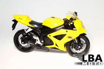 1 599 р. Модель мотоцикла Suzuki GSX-R600 06-07 Желтого цвета масштаб 112  пм-00002218  с доставкой в г. Воронеж. Увеличить фотографию 1