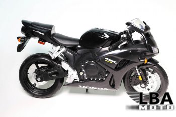 1 599 р. Модель мотоцикла Honda CBR1000RR 06-07 Черного цвета масштаб 112  пм-00002219  с доставкой в г. Воронеж. Увеличить фотографию 1