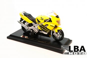 1 299 р. Модель мотоцикла Honda CBR600 F4 Желто-Черного цвета масштаб 118  пм-00002247  с доставкой в г. Воронеж. Увеличить фотографию 1