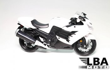 1 599 р. Модель мотоцикла Kawasaki Ninja ZX-14R Белого цвета масштаб 112  пм-00004979  с доставкой в г. Воронеж. Увеличить фотографию 1
