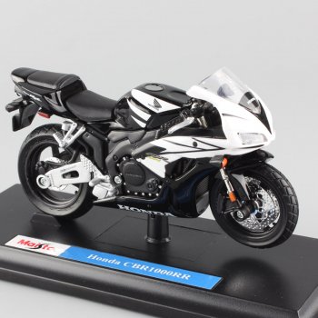 1 299 р. Модель мотоцикла Honda CBR1000RR 06-07 Черно-Белый цвет масштаб 118  пм-00018357  с доставкой в г. Воронеж. Увеличить фотографию 1