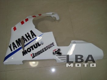 4 199 р. Левый нижний боковой пластик для Yamaha R1 98-99 Без цвета  пм-00000571  с доставкой в г. Воронеж. Увеличить фотографию 1