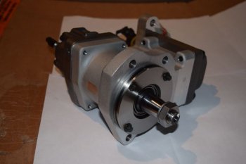 257 999 р. Топливный насос Cummins QSC 8.3L 4076442 4010173 новый товар 7512  nartikuls4449  с доставкой в г. Воронеж. Увеличить фотографию 1