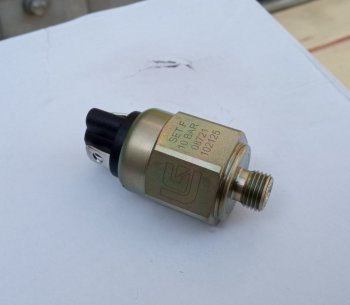 4 009 р. Датчик давления 30B0133 (!!!УЦЕНКА: возможен нетоварный вид!!!) LIUGONG 30b0133  с доставкой в г. Воронеж. Увеличить фотографию 2